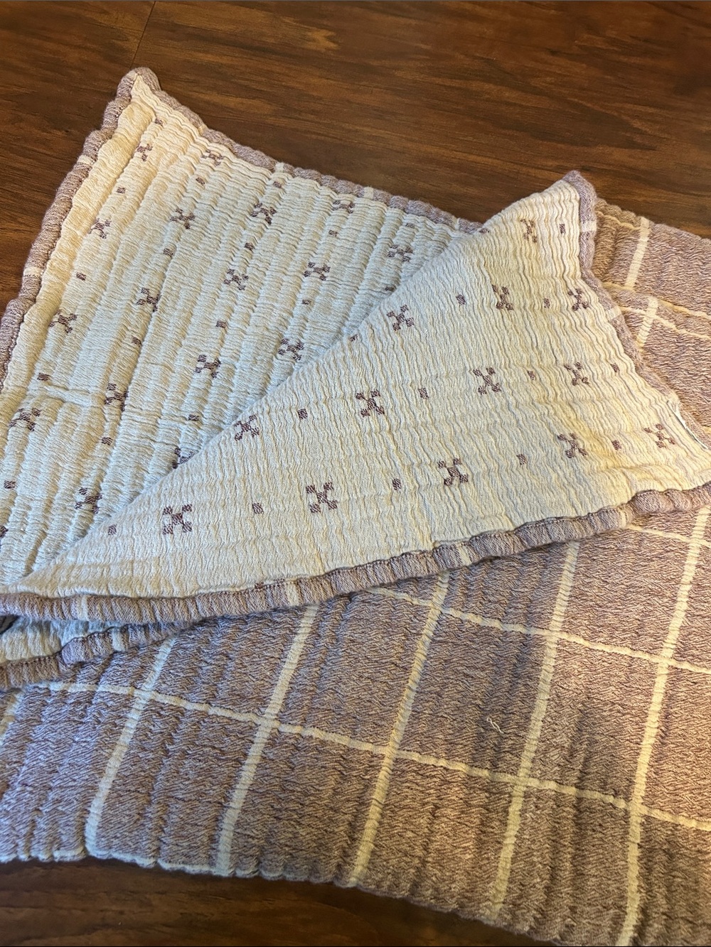 Hearth and Hand 50 x 60 burgundy and beige throw blanket